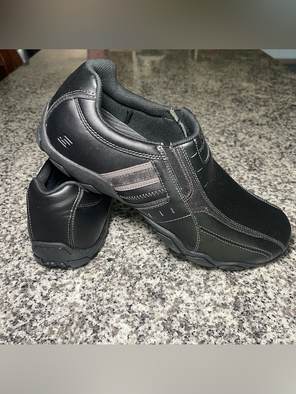 Skechers Diameter Zinroy Men's Leather Slip-on Loafers Shoes Size 13 Black